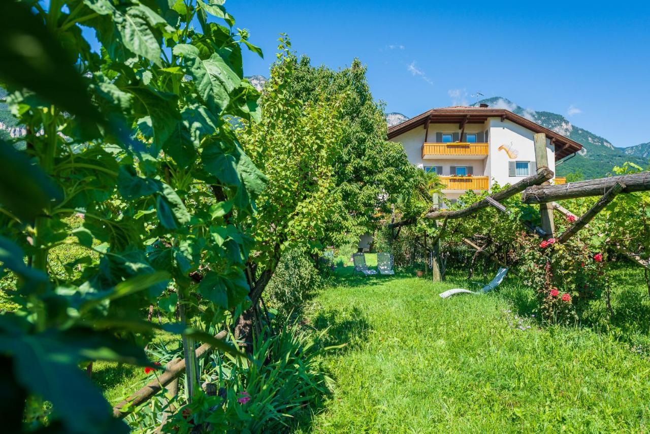 Sandhof Ferienwohnungen Tramin an der Weinstraße Exterior foto